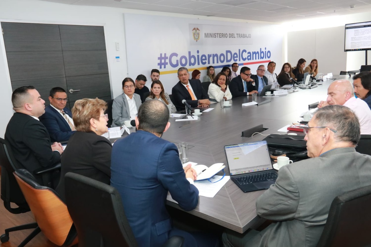 Empresarios Y Organizaciones Sindicales Presentaron Las Propuestas Para