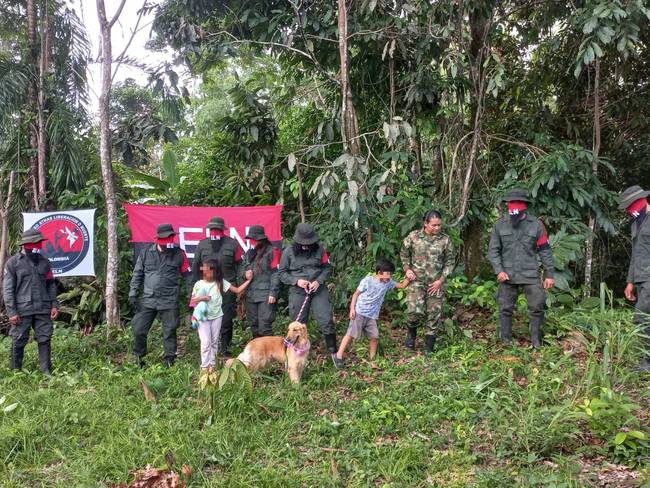 ELN dejo en libertad a sargento del ejército junto a sus dos hijos