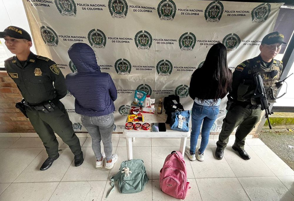 Capturadas Dos Mujeres Por Hurto En El Tambo Radio 1040 AM